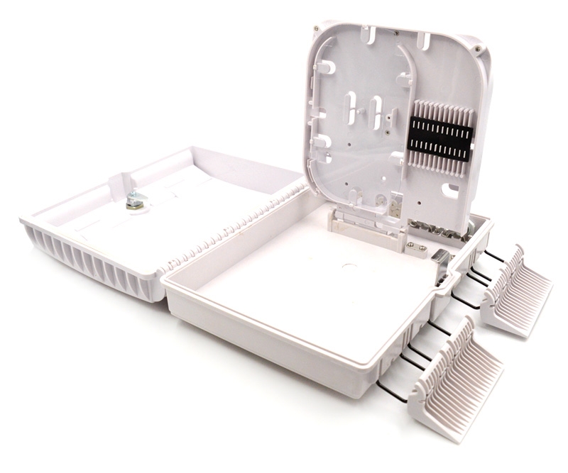 16 Adapter Slot 24 Splice Termination Box 18 Ports